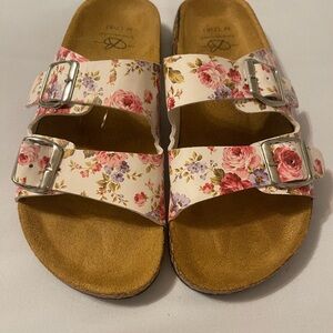 Floral Women's Sandals with‎ Silver Buckles